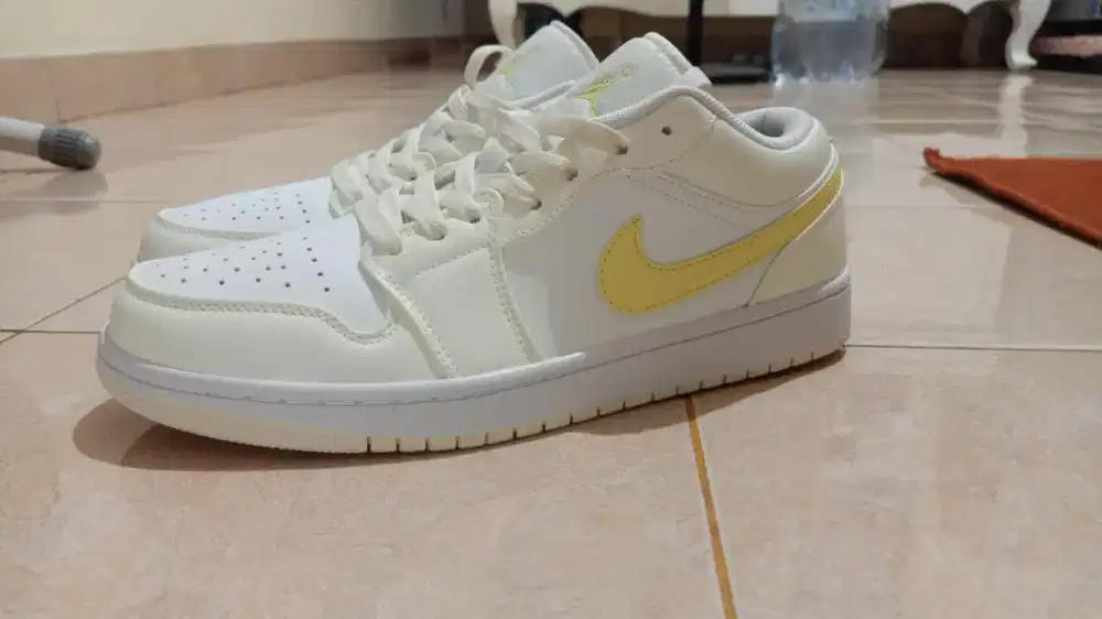Nike air jordan low size 43