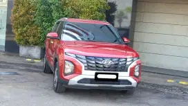 Hyundai creta trend 2022 merah