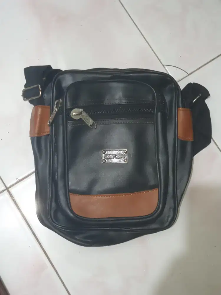Tas Selempang (Kulit)