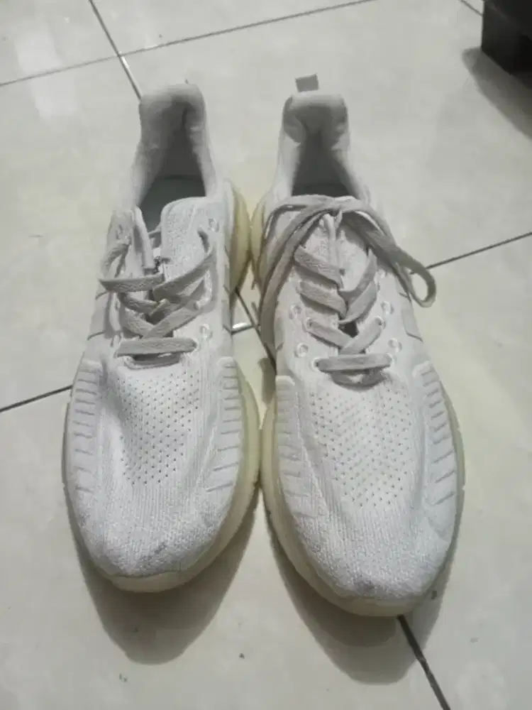 Sepatu adidas original made in vietnam size 43-44