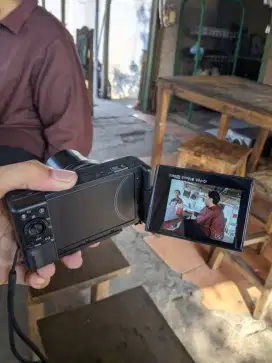 Bismillah Dijual kamera Sony ZV-1, kondisi sangat terawat dan mulus,