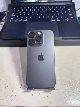 Iphone 15 pro 128gb iBox fullset ori Black titanium
