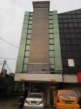 MURAH! Ruko Hook 3,5 Lantai di Jalan Raya Jatinegara, Jakarta Timur