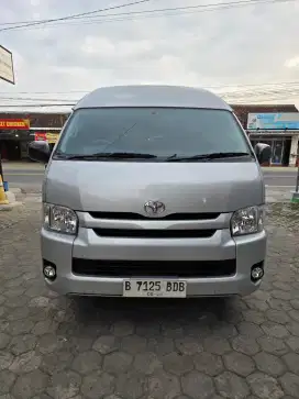 Hiace commuter tahun 2018