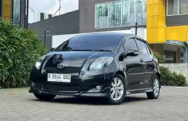 Toyota Yaris S Limited Matic  A/T Tahun 2009 Hitam Pemakaian 2010