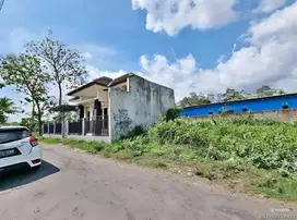Tanah Maguwoharjo Strategis Mangku Jalan Mobil Papasan SHM Siap AJB
