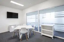 Temukan ruang kantor di HQ Mega Office Park untuk 4 orang dengan layanan siap pakai