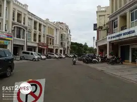 Dijual/Disewakan Ruko Graha Boulevard Gading Serpong Tangerang Siap Pakai Lokasi Ramai Strategis