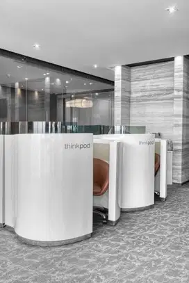 Ruang coworking di Regus Tempo Scan