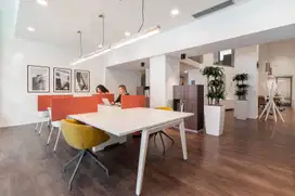 Dapatkan meja khusus di Regus Menara Palma Simatupang