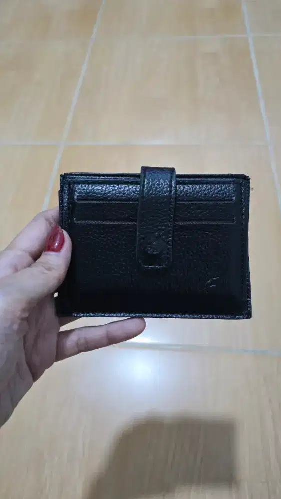 Dompet slot kartu