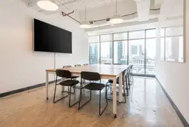 Pindah ke ruang kantor terbuka siap pakai untuk 10 orang di Regus JB Tower