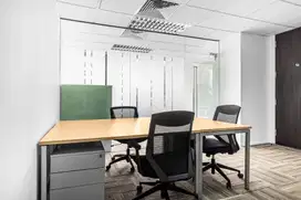 Temukan ruang kantor di Regus WTC 5 untuk 5 orang dengan layanan siap pakai