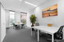 Ruang kantor pribadi sesuai kebutuhan unik bisnis Anda di Regus Tempo Scan