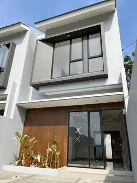 DIJUAL RUMAH READY STOCK 800 JUTAAN 7 MENIT AKSES TOL JATIASIH