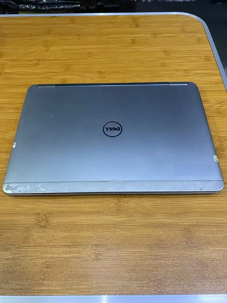 Laptop dell e7240