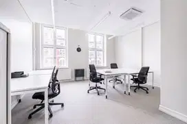 Ruang kantor terbuka dengan layanan lengkap untuk Anda dan tim di Regus WTC 5