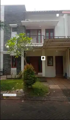 Rumah Cantik Furnished Raffles Hills Cibubur dekat LRT Harjamukti