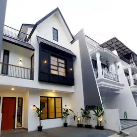 Rumah Dijual Jagakarsa. UNIT BARU, Dalam Cluster Strategis. NEGO