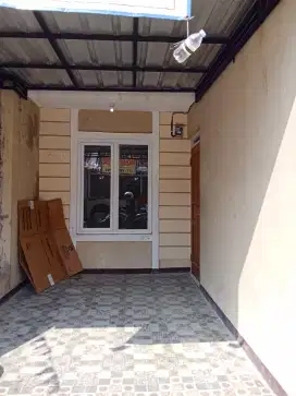 DIKONTRAKKAN RUMAH MODERN BARU TIPE 50 DI KATAPANG