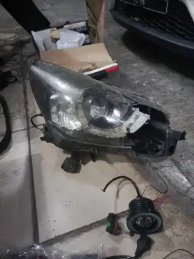 Lampu mobil Mazda