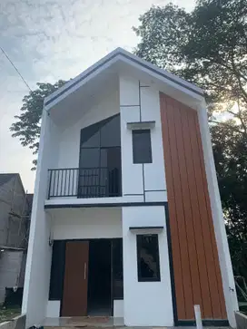 Manivestasi terbaik rumah 2 lantai di pusat kota