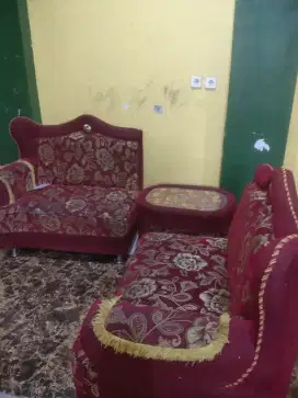 Sofa merah + meja