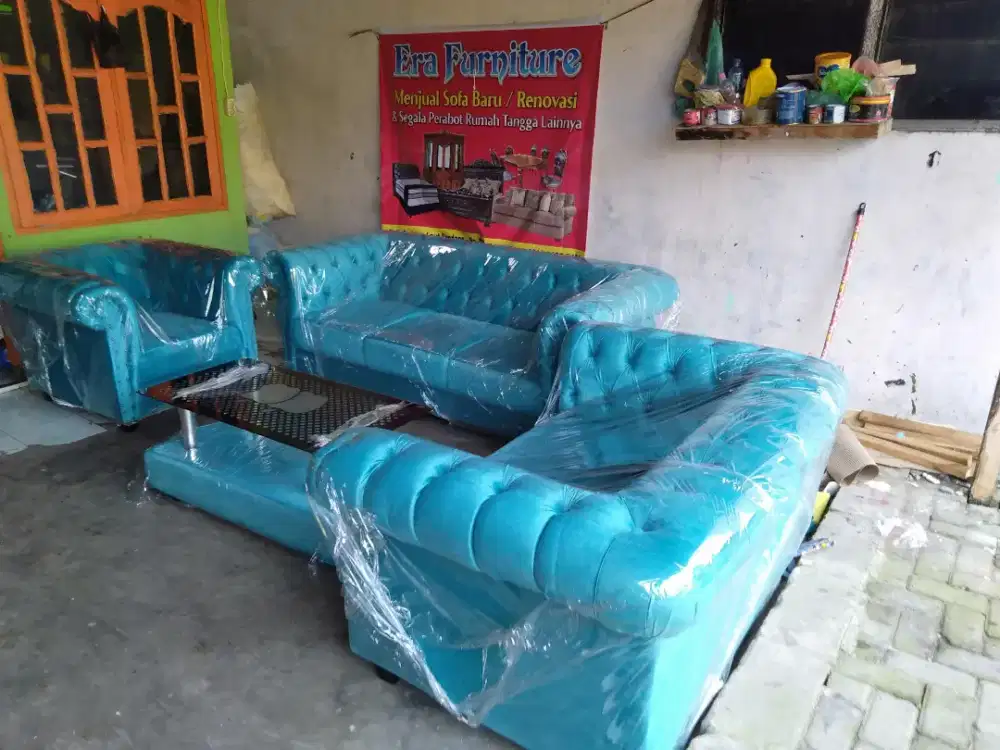 Erafurniture*sofa ASTON 321 set motif kancing+MEJA biru kain baldu