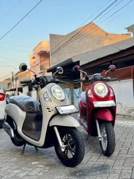 KM 520 KILO❗️SCOOPY PRESTIGE PUTIH/STYLISH MERAH 2024 PAJAK 2025❗️