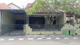 Sewa rumah siap huni Babatan pratama