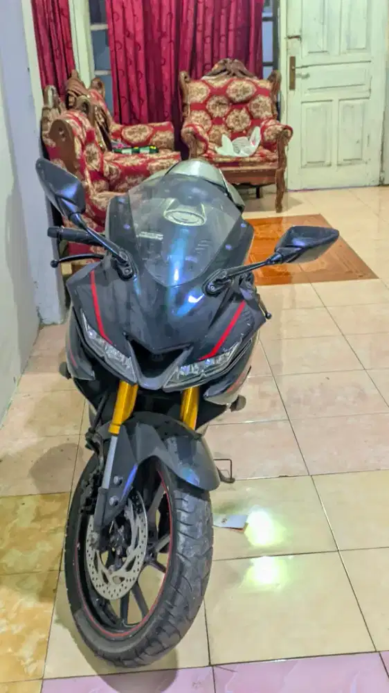 YAMAHA R15 V 3 2018