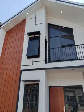 Rumah 2 lantai dijual harga bersahabat