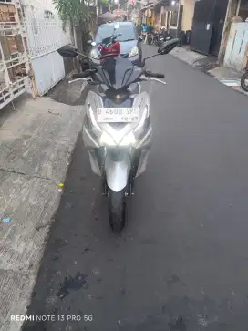 Yamaha aerox abs conected 2022 b dki km low