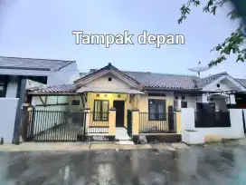 Disewakan Dikontrakan rumah pertahun lokasi strategis dekat pusat kota