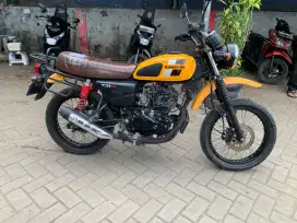 W 175 TR 2020.km 30.000 an Pajak on