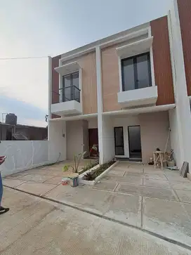 Pinggir jalan Raya Tidak Masuk2 Gang at Sawangan Residence