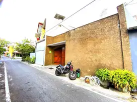 Rumah Mewah Bonus Furnish Komplit di Solo Kota
