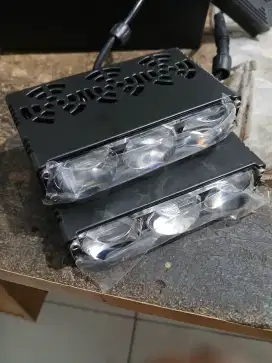 Lampu laser 3 mata model slim