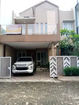 RUMAH MEWAH 2 LANTAI DEKAT RS MARGONO PURWOKERTO