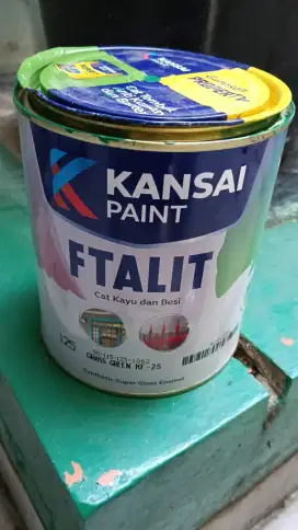 Di jual cat warna hijau baru,warna tidak sesuai yg di inginkan,j