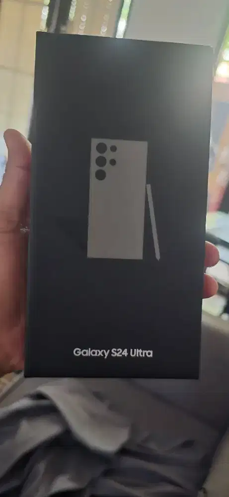 Dijual samsung s24 ultra kondisi sangat baik,baru 2 bulan
