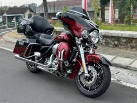 Harley ultra CVO FP 2011 antik