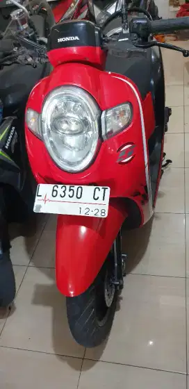 Scoopy sporty th 2018 mulus pool pjk baru