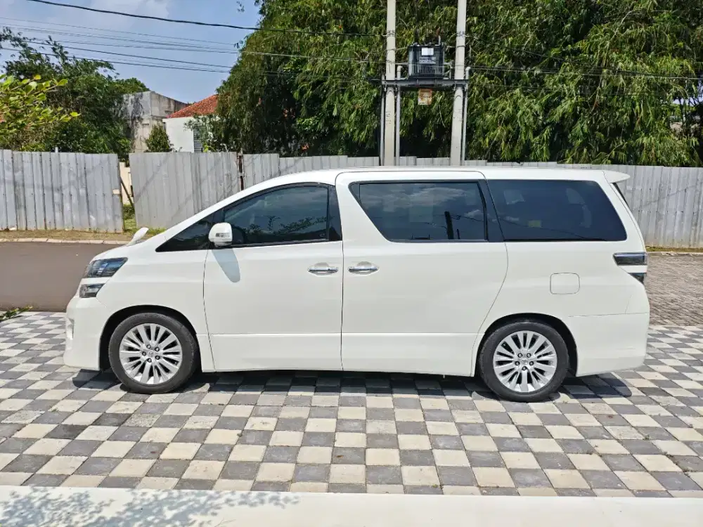 Toyota Vellfire 2014 Bensin