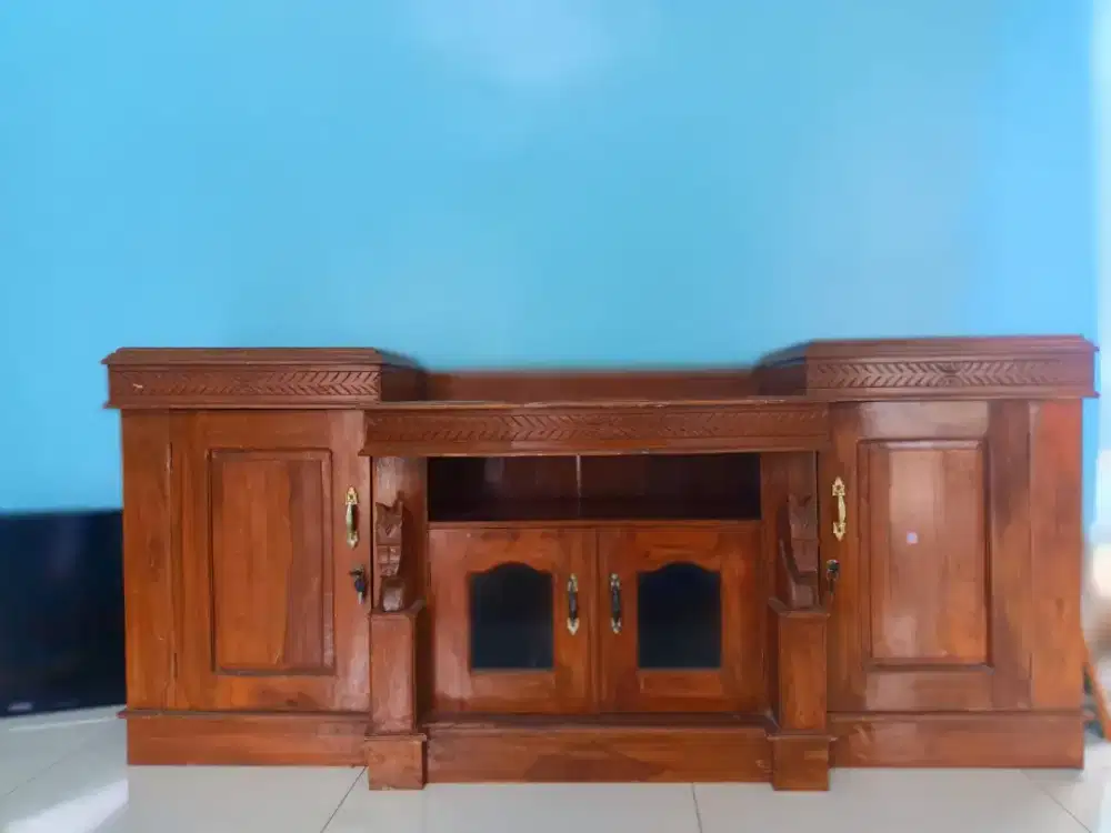 Lemari tv Jati Kokoh