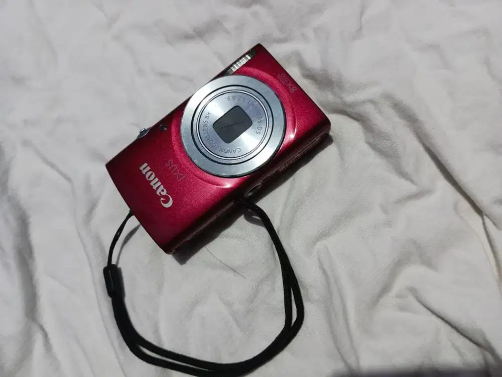 camera canon 145 red