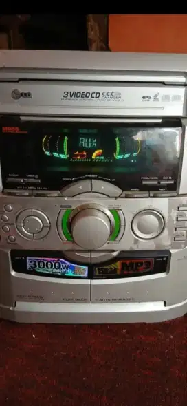 Mesin tape compo merk LG FFH-876MV