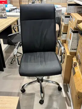 KURSI KANTOR BAHAN KULIT TERBARU