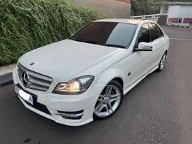 Jual Mercedes Benz Mercy C250 W204 2011 LOW KM