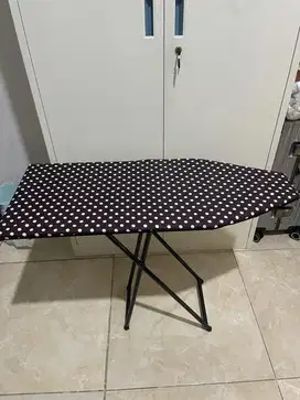 Papan Alas Setrikaan